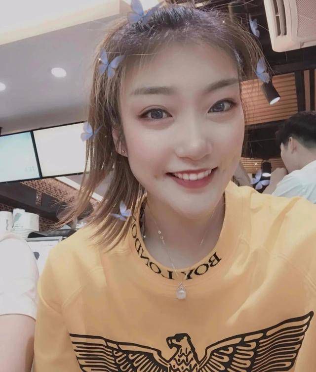 无言美女