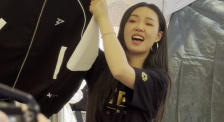 偷看她的小蜻蜓